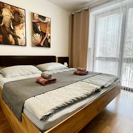 Black Lotus 1 I Downtown I Free Parking I 24hr Access